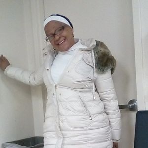 Meet your Posher, Elaine